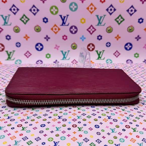 Louis Vuitton Epi Zip Around Wallet in Magenta - Picture 7 of 8